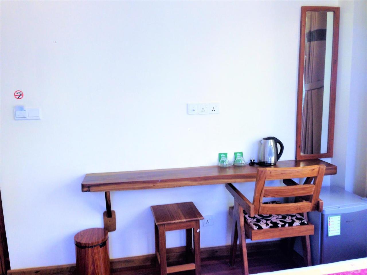 Kyaw Myanmar Hotel Gyeiktaw Buitenkant foto
